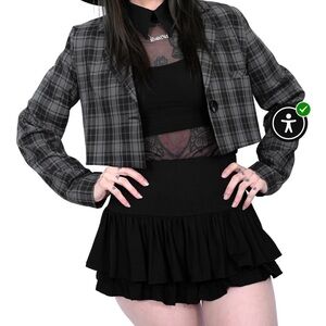 Foxblood soft ruffle shorts